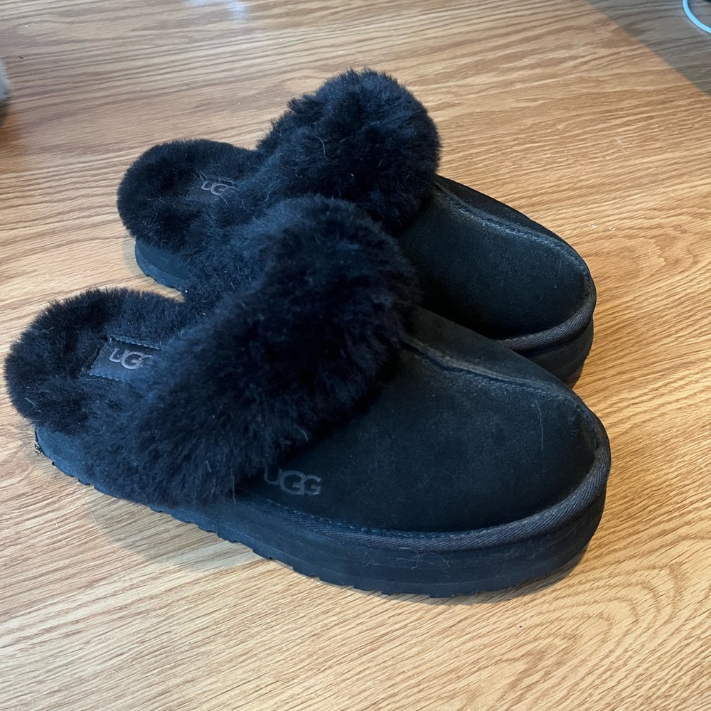 SOLD UGG Disquette Platform slippers
